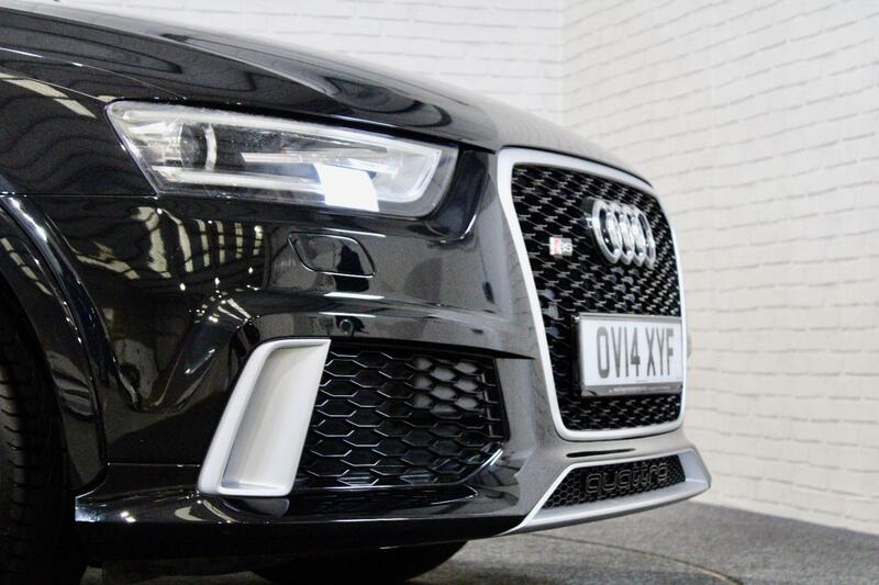 AUDI RS Q3