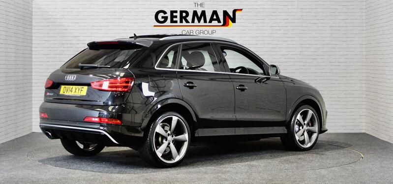 AUDI RS Q3
