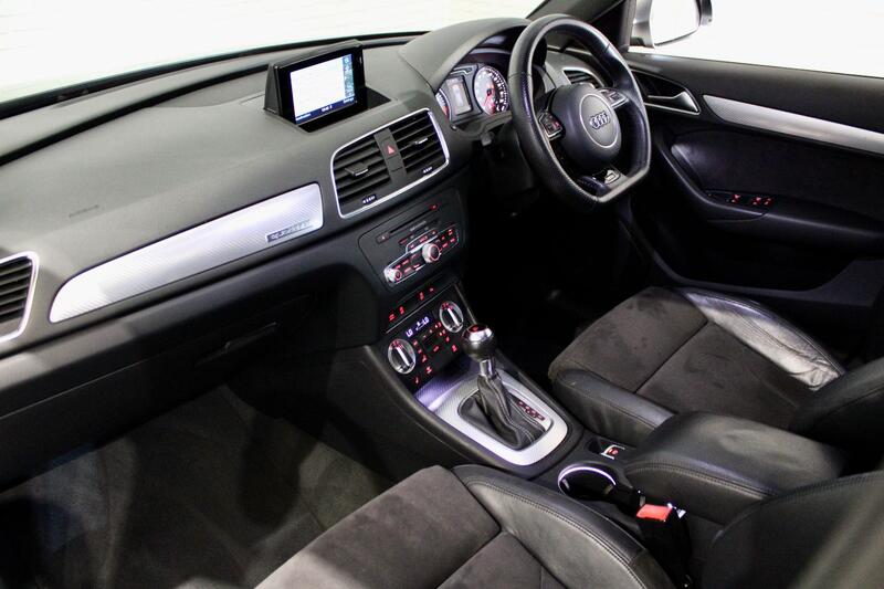AUDI RS Q3