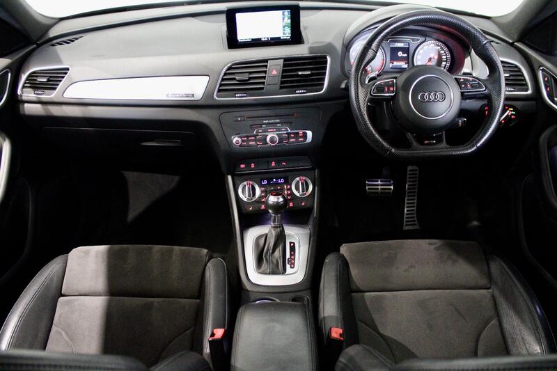 AUDI RS Q3