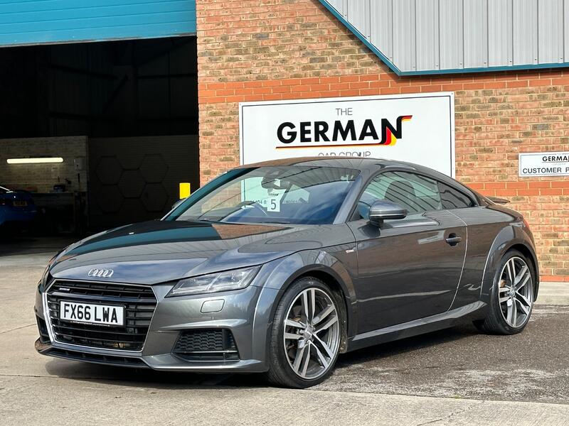 AUDI TT