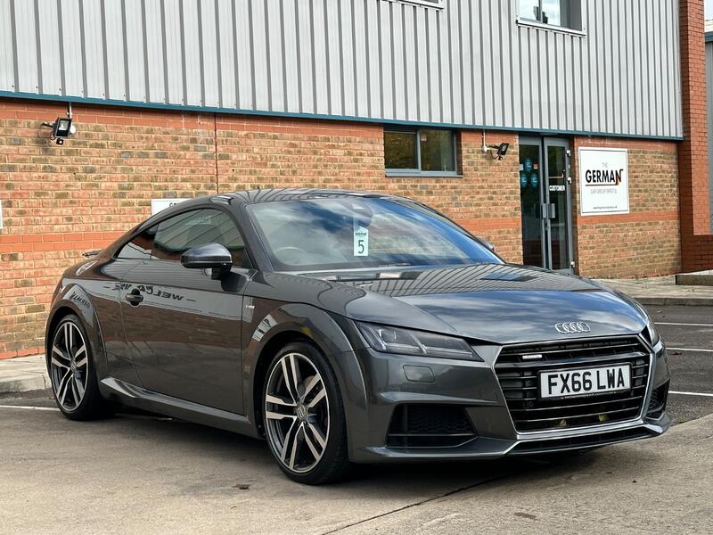 AUDI TT