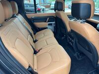 LAND ROVER DEFENDER 130
