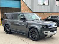 LAND ROVER DEFENDER 130
