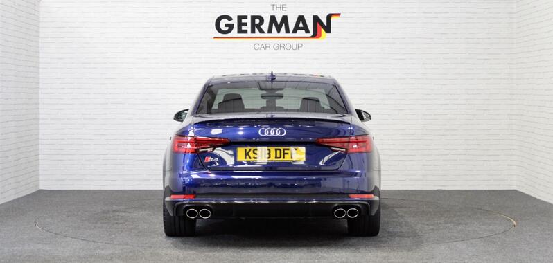 AUDI S4