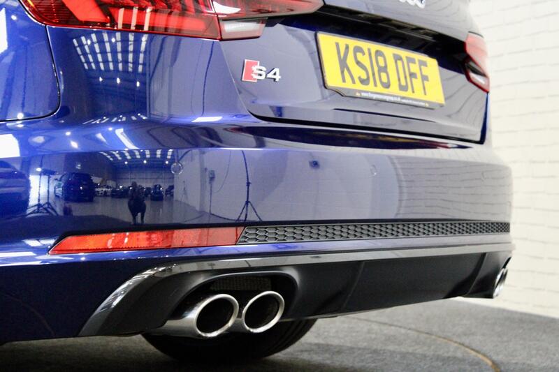 AUDI S4