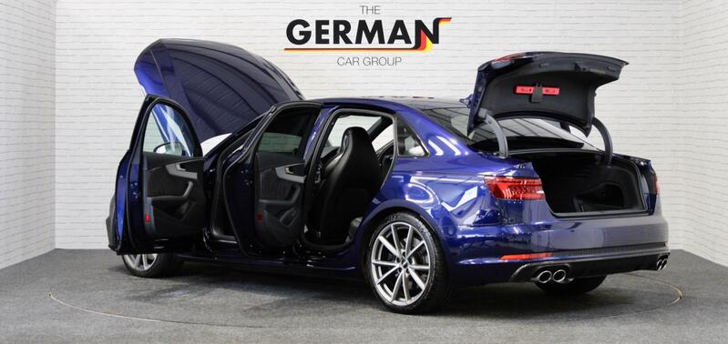 AUDI S4