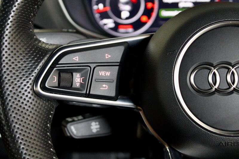 AUDI TT
