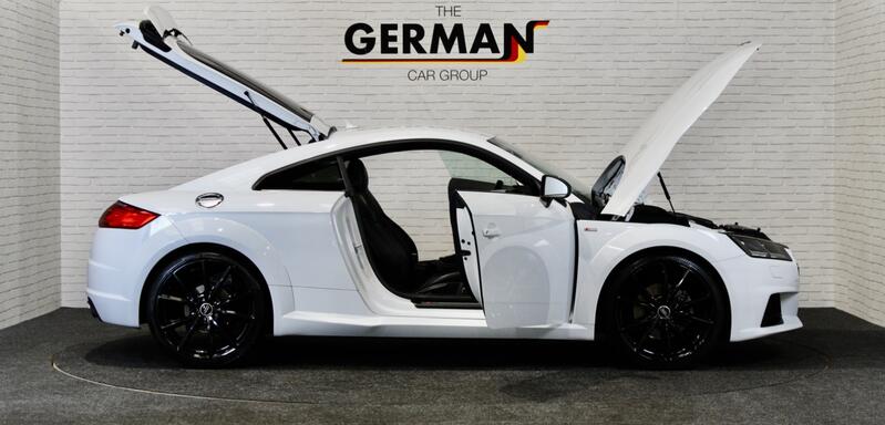 AUDI TT