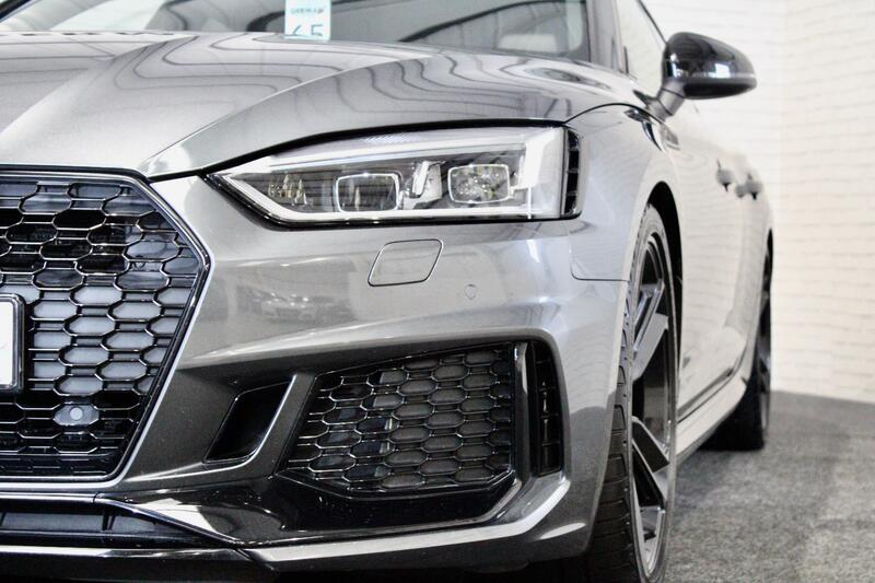 AUDI RS5