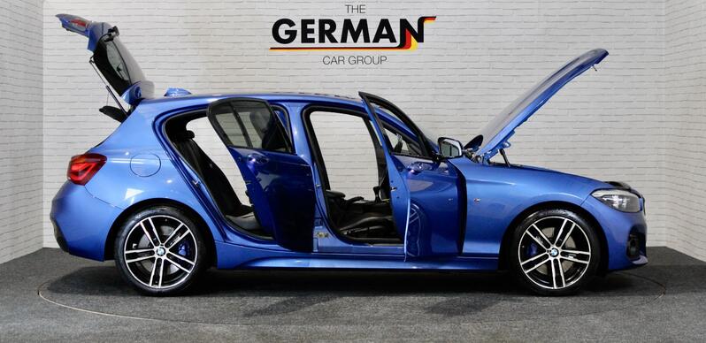 BMW 1 SERIES