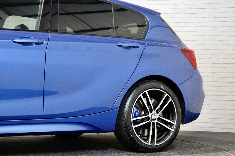 BMW 1 SERIES