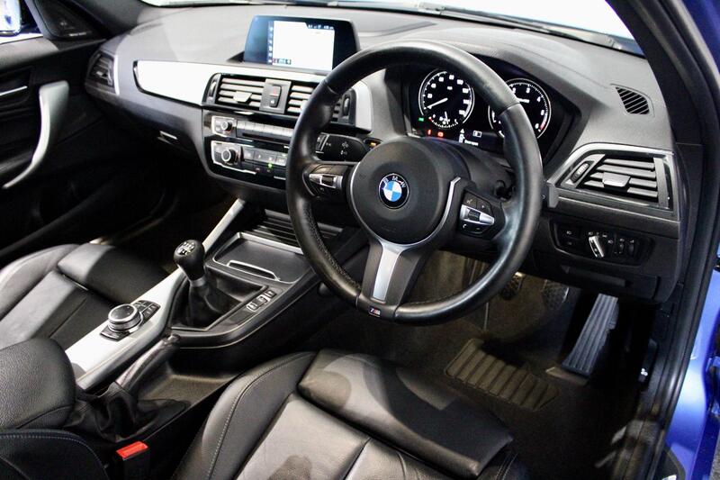 BMW 1 SERIES