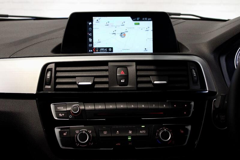 BMW 1 SERIES
