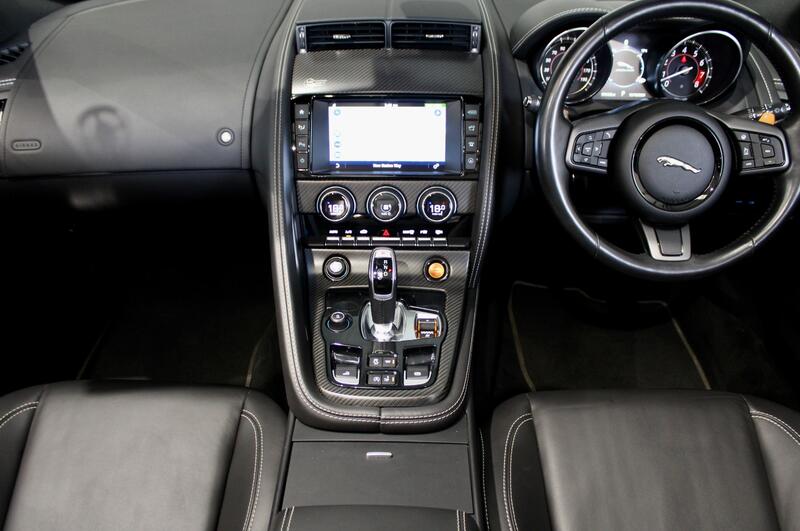 JAGUAR F-TYPE