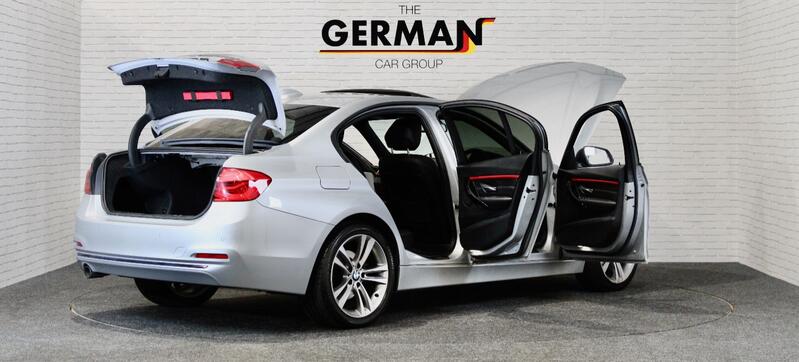 BMW 3 SERIES