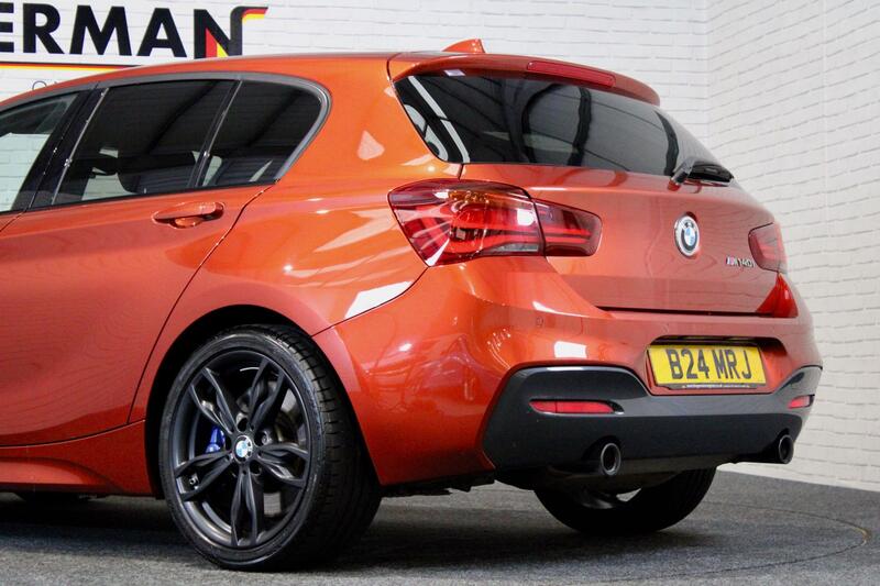 BMW 1 SERIES