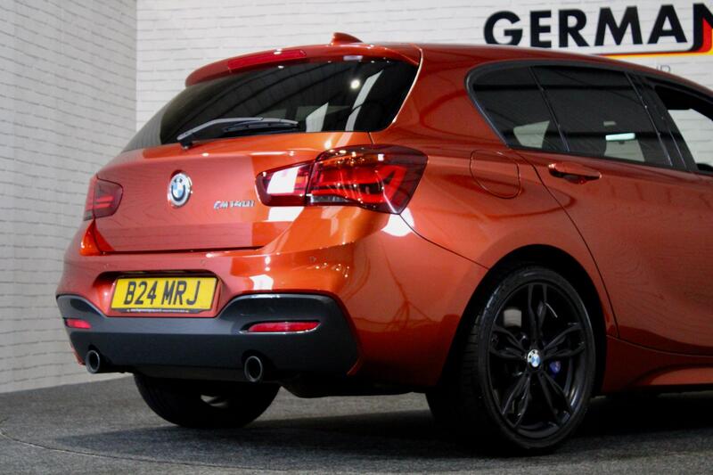 BMW 1 SERIES