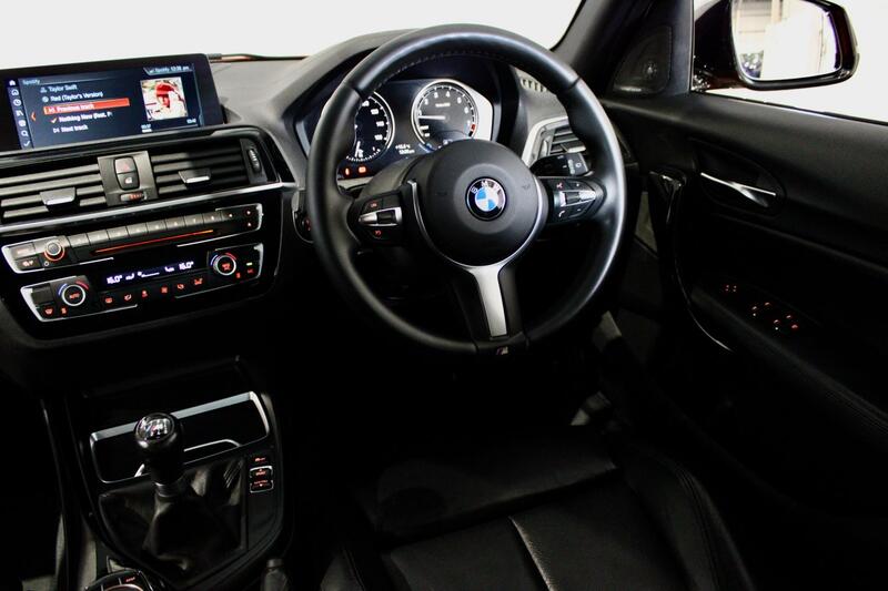 BMW 1 SERIES
