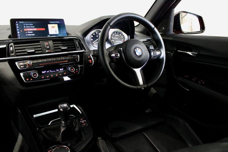 BMW 1 SERIES