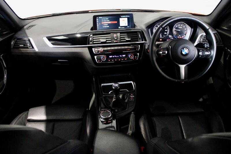 BMW 1 SERIES