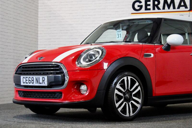 MINI HATCH