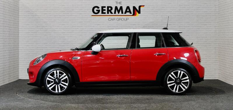 MINI HATCH