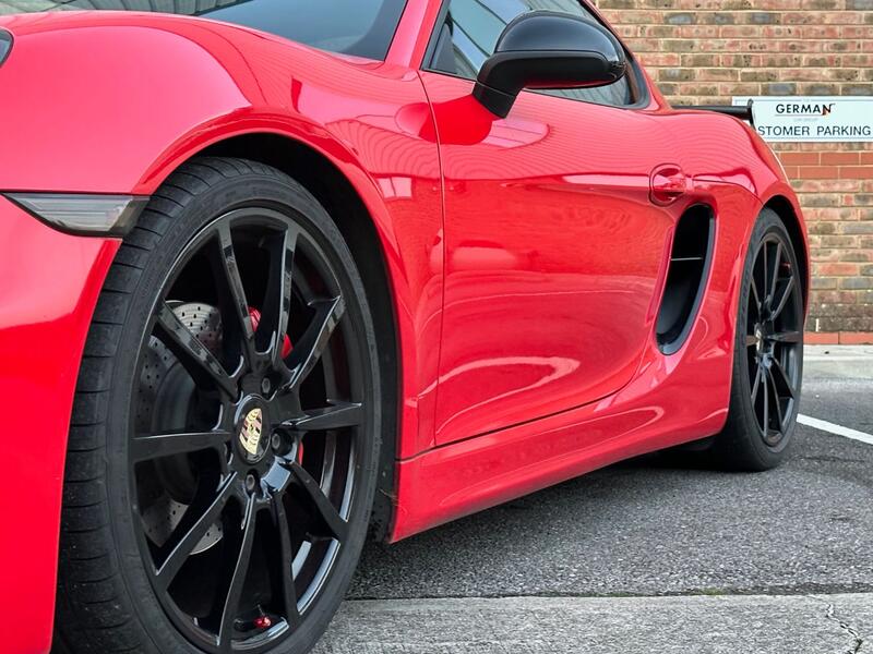 PORSCHE CAYMAN