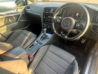 VOLKSWAGEN GOLF (2017)