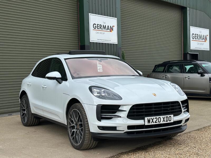 PORSCHE MACAN (2020)