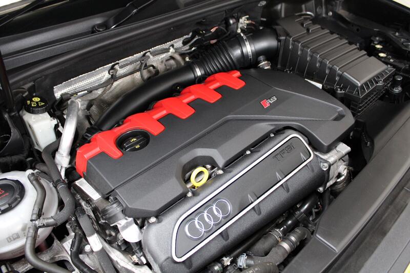 AUDI RS Q3