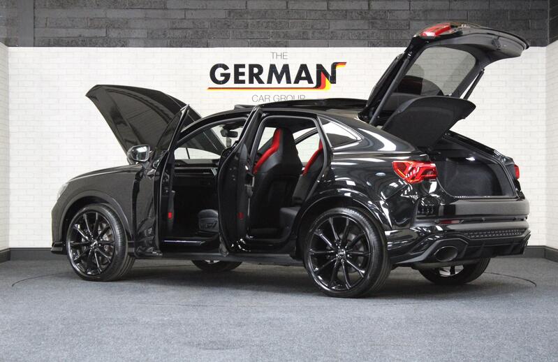 AUDI RS Q3