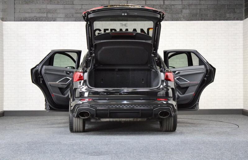 AUDI RS Q3