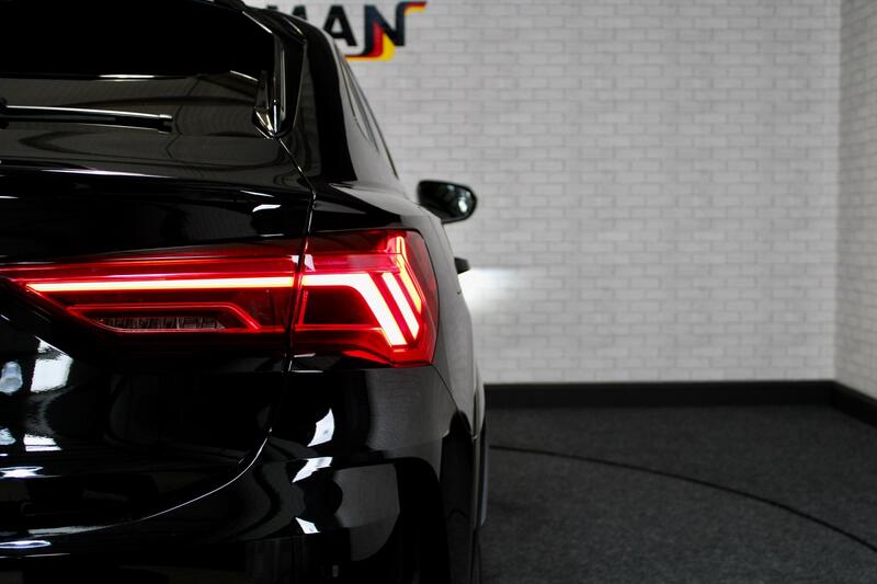 AUDI RS Q3