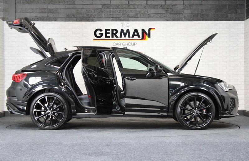 AUDI RS Q3