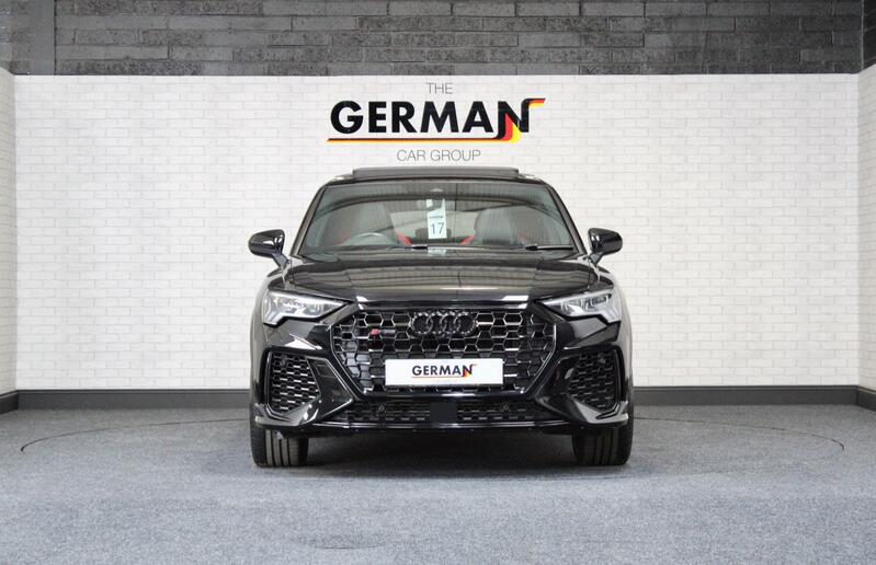 AUDI RS Q3