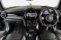 MINI HATCH (2022)