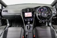 VOLKSWAGEN GOLF (2020)