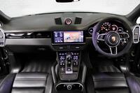 PORSCHE CAYENNE (2019)