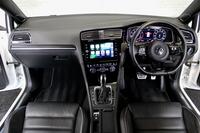 VOLKSWAGEN GOLF (2019)