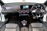 MERCEDES-BENZ CLA (2019)