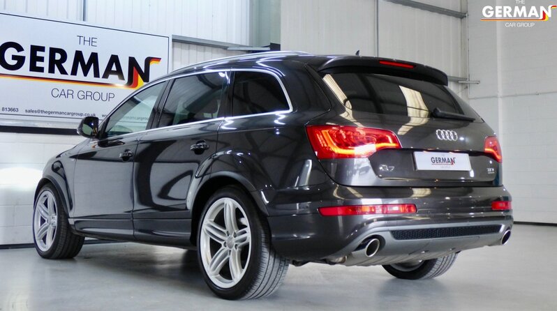 AUDI Q7