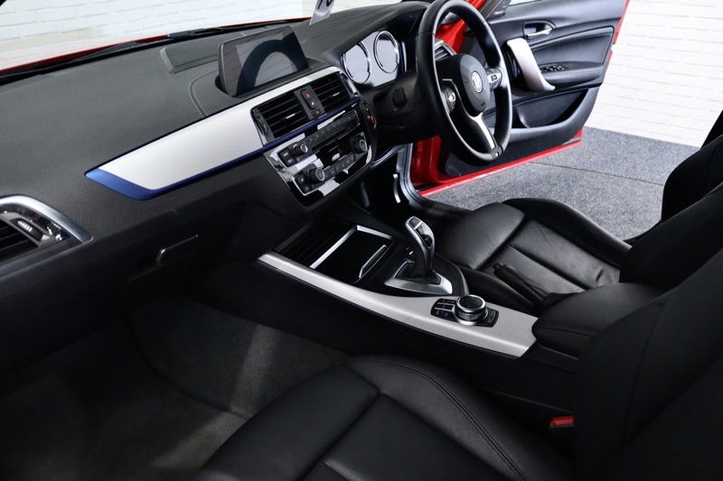 BMW 1 SERIES