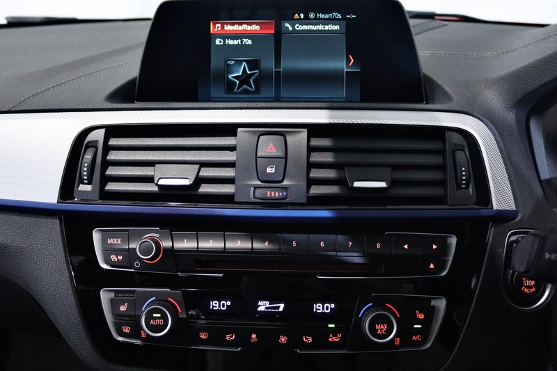 BMW 1 SERIES