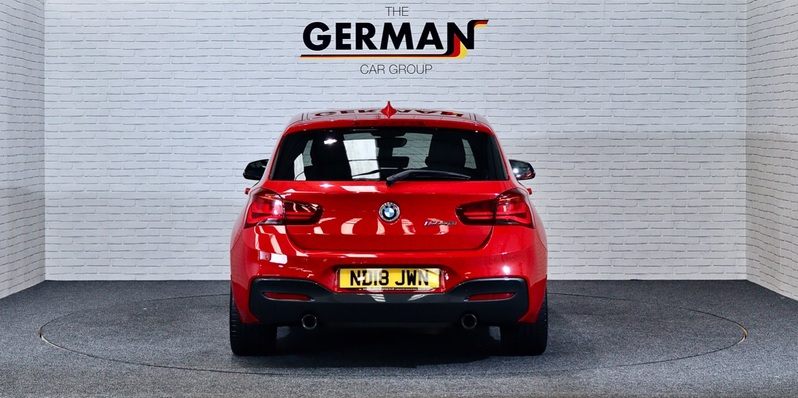 BMW 1 SERIES